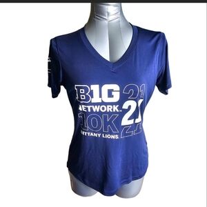 Navy Graphic V-Neck Women's Top M